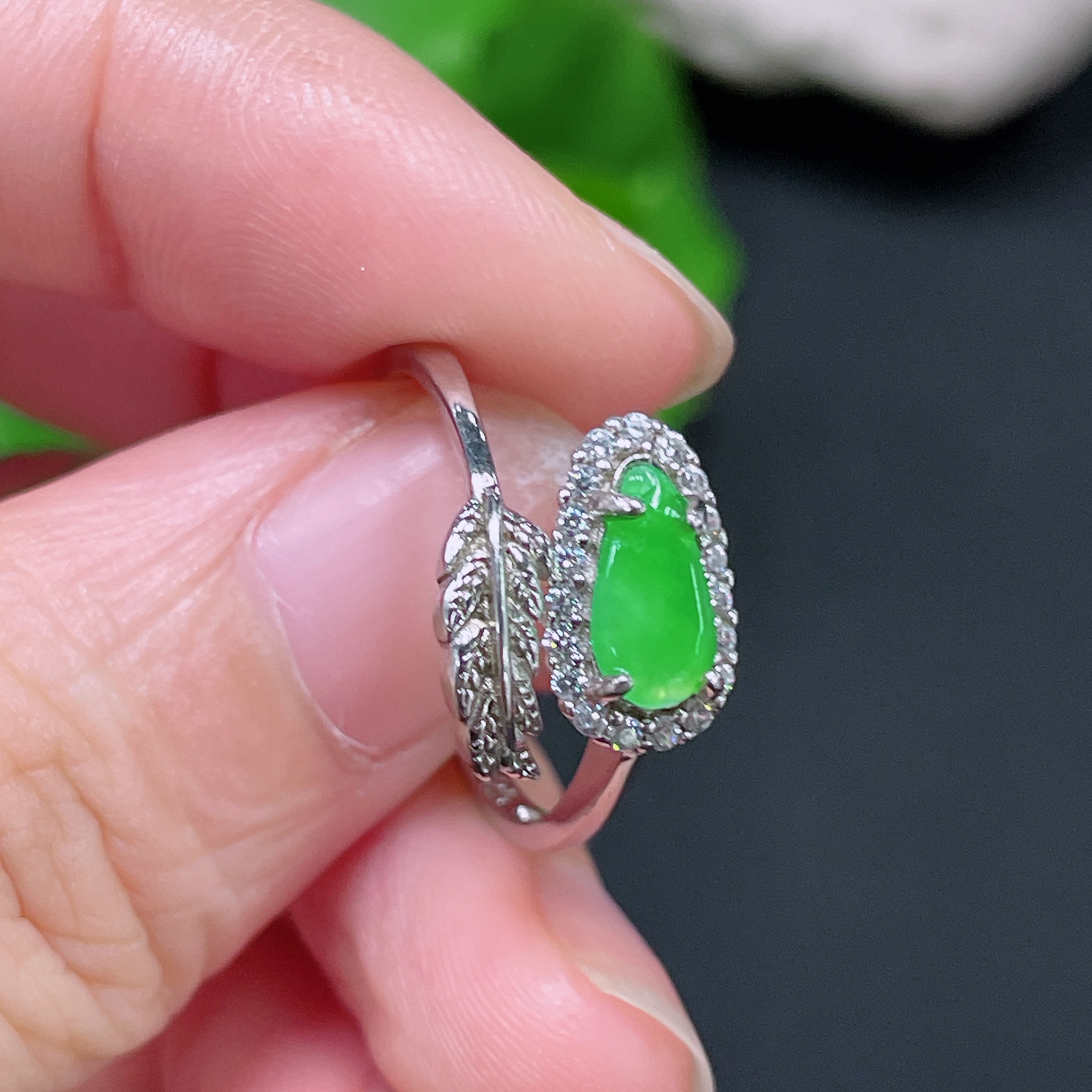 F33865479 Jadeite Inlaid Ring Non-Gold Total Weight Approx. 2.1g