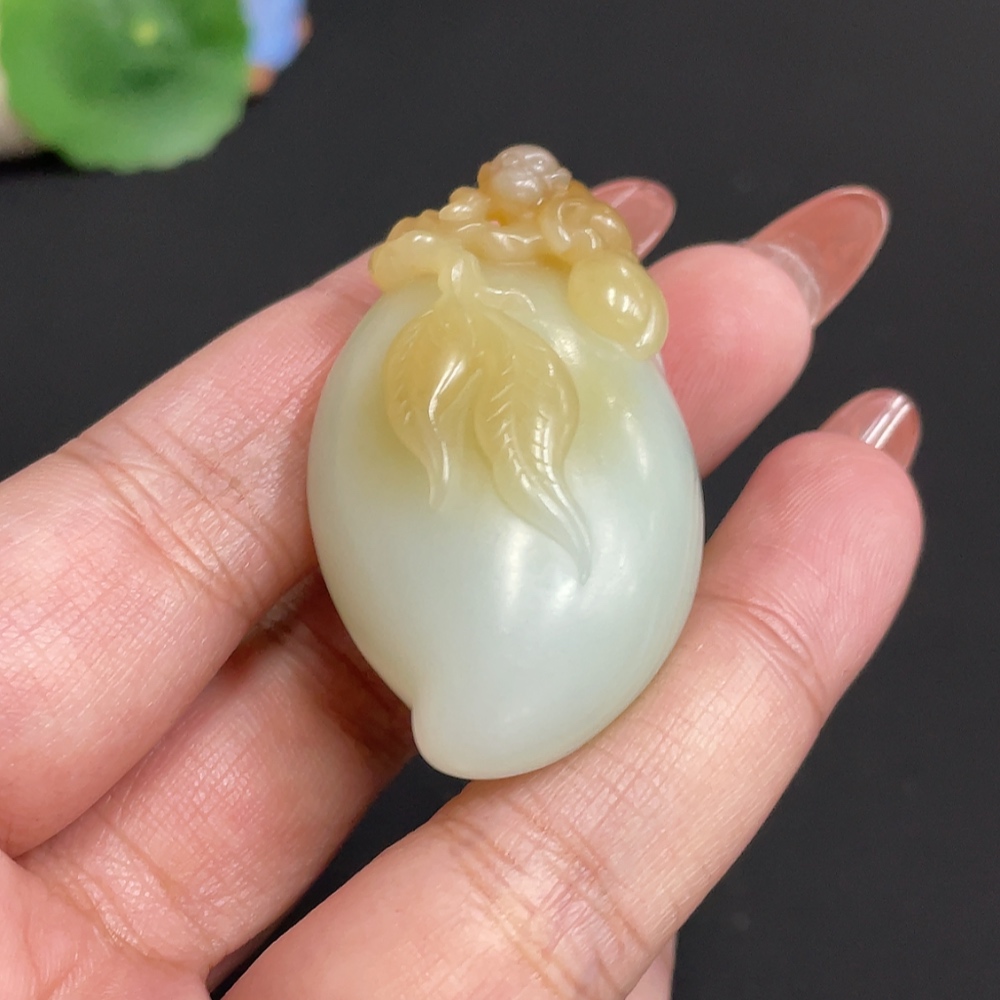 H34074153 Hetian Jade Pendant - Auspicious Monkey Offering, Total Weight Approx. 33.9g