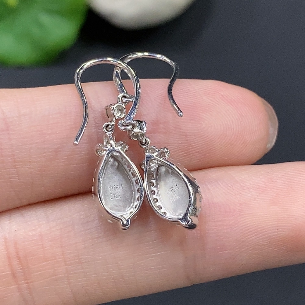 F16753717 Jadeite Cabochon Earrings Set in 18K Gold, Total Weight 2.4g