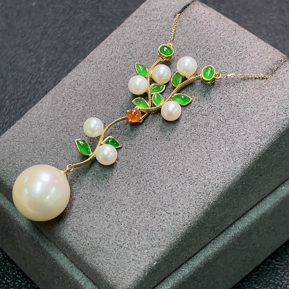 C33891713 18K Pearl Necklace with Jadeite (Color Origin Undetermined - Red) Total Weight Approx. 7.63g Size 4.5-13mm