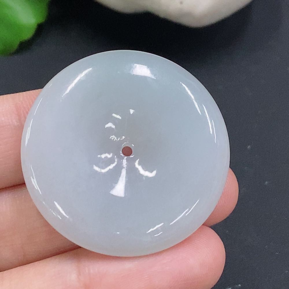 F31596237 Jadeite Peace Knot, Total Weight Approximately 14.4g