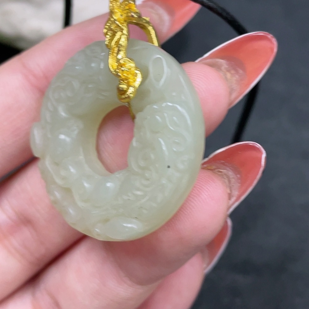 H34960714 Hetian Jade Pendant - Auspicious Beast Ring Non-Gold
