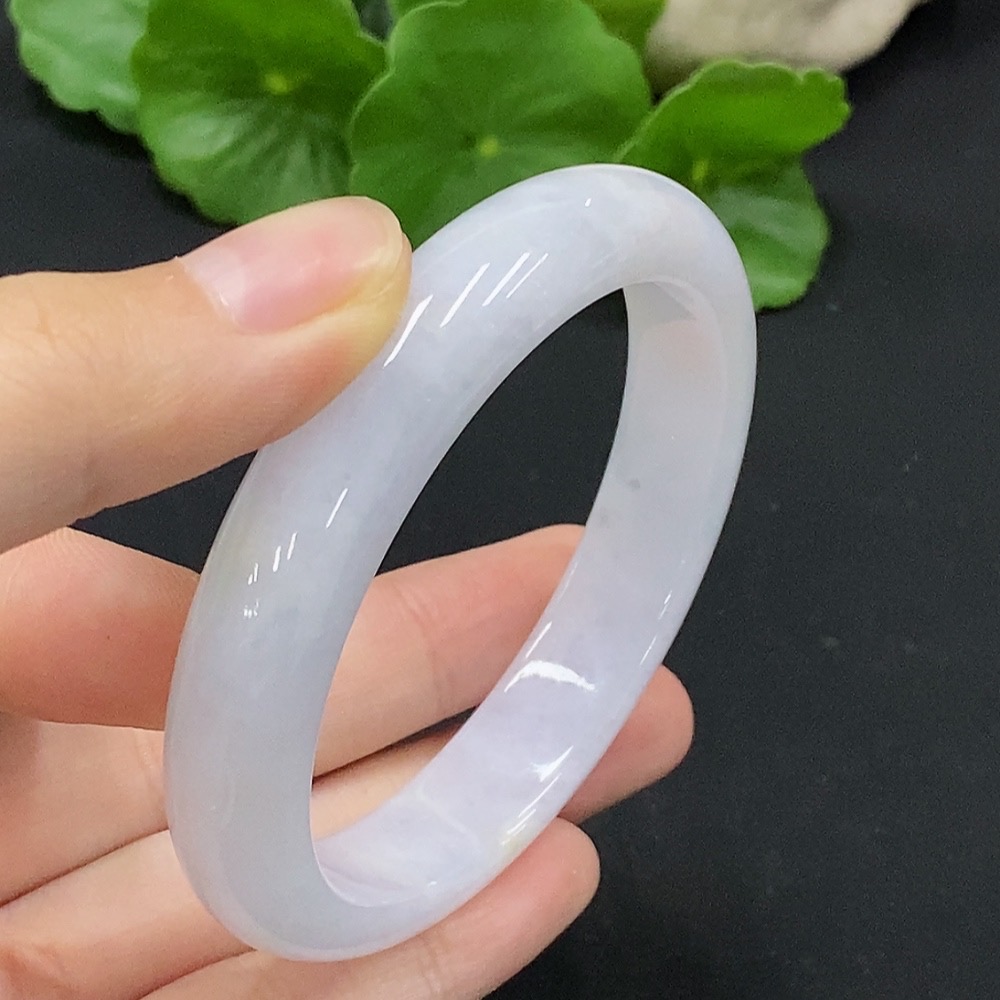 F33927565 Jadeite Round Bangle Size 56.1 Total Weight Approx. 48.47g