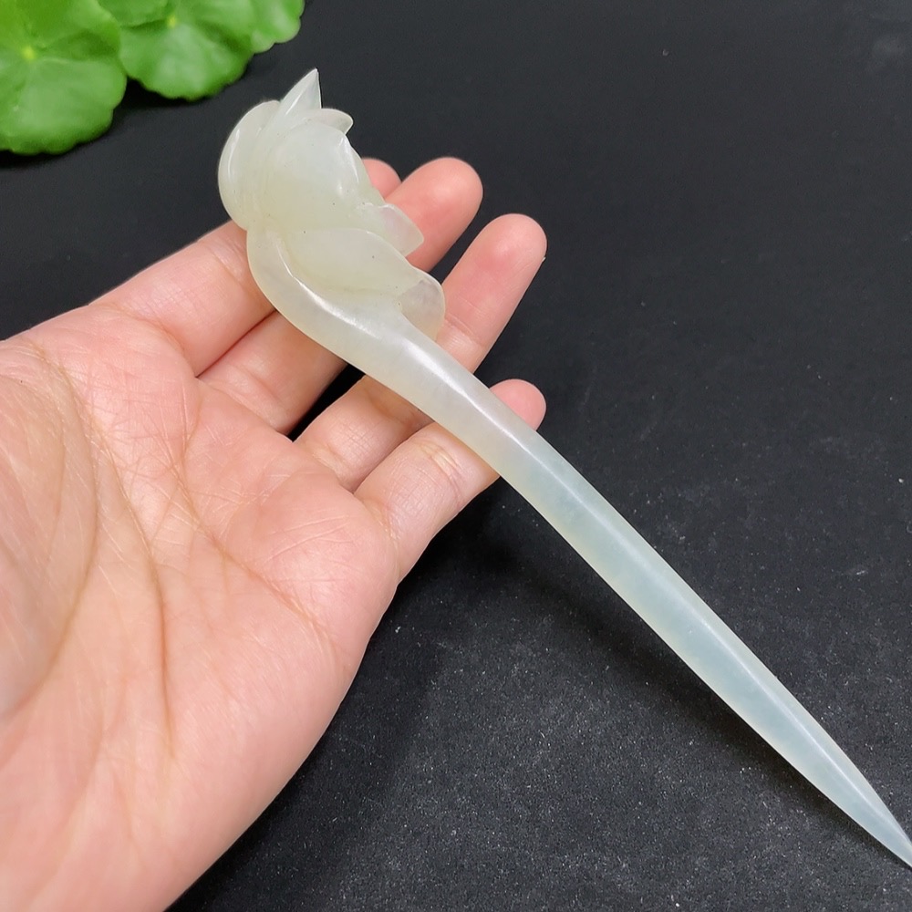 H34051892 Xiuyu (serpentine jade) hairpin