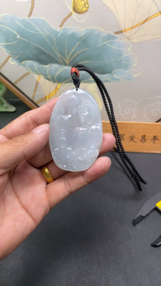 F28235244 Jadeite Buddha Observing the World Pendant