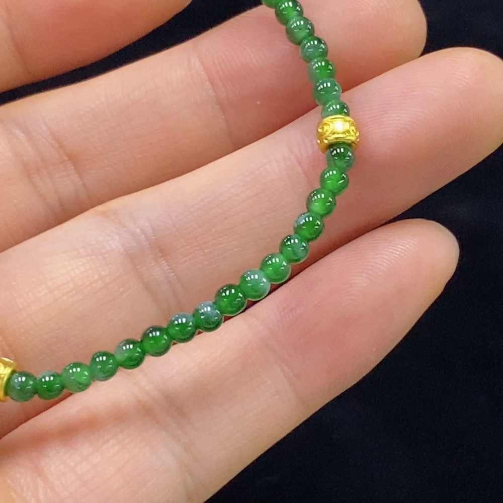 F32789631 Jadeite bracelet, approx. 2.8mm, total weight approx. 3.5g, non-gold