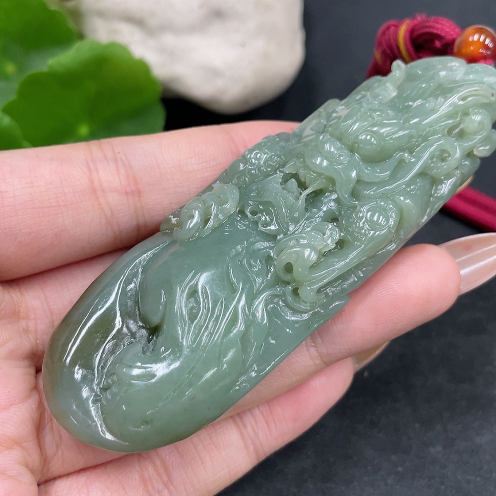 H31672460 Hetian Jade Handheld Carving - Dragon