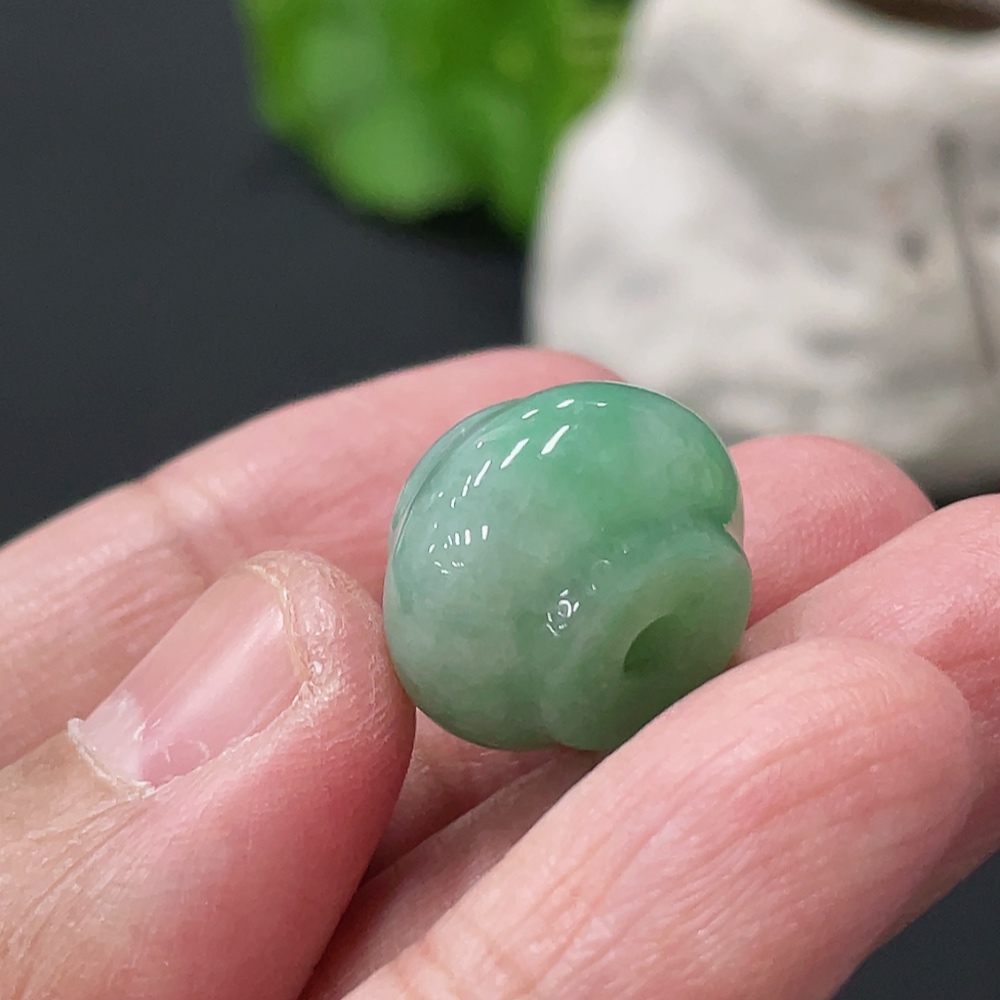 F35080185 Jadeite Beads Approx. 16.5mm Total Weight Approx. 5.7g