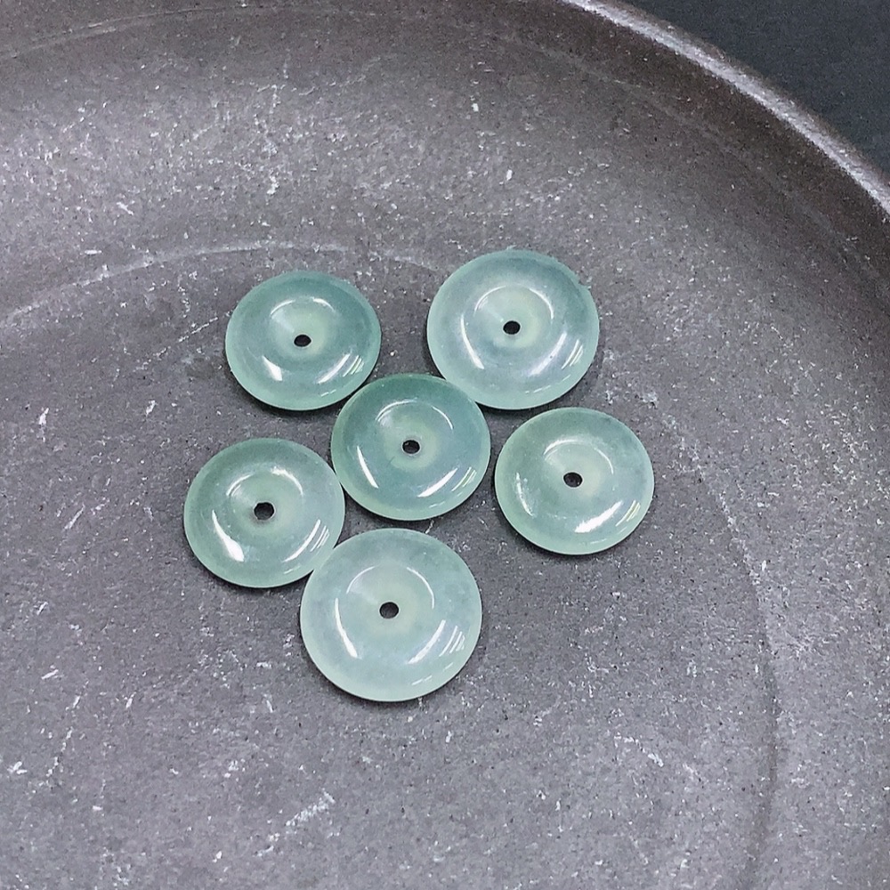 F34968451 Jadeite Peace Buckle Sell as a Lot