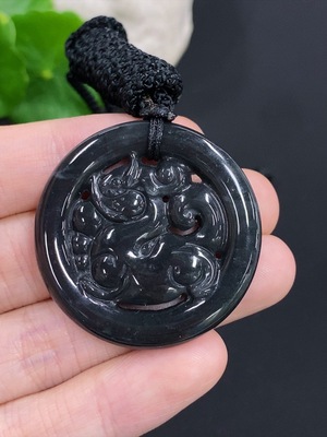 F42976641 翡翠貔貅挂件 货品总重量约17.3克（含绳重）