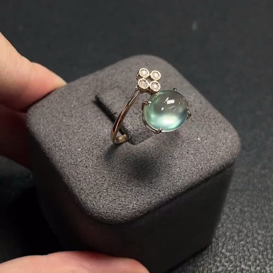 C27133146 Prehnite Inlaid Ring 18K Gold Size 18 Total Weight Approx. 3.13g