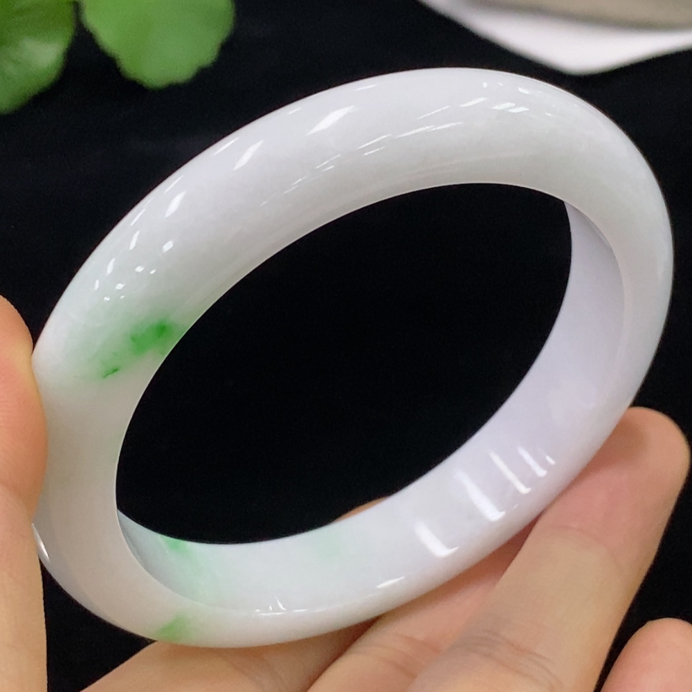 F32731504 Jadeite Round Bangle Bracelet