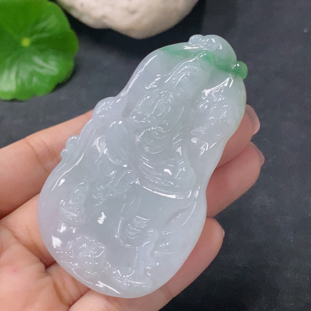 F34041994 Jadeite Pendant Guanyin, Total Weight Approx. 30.65g