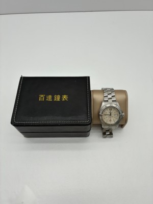 S43097683 9.5新 百年灵BREITLING 超级海洋系列 大钢鱼 奶油盘 44mm表径 腕周16.5cm 表头表带整体划痕磕碰明显 表圈明显磕碰 把头有明显磕伤