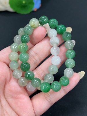 H41947132 非洲翠(独龙玉)手串 卡9.8mm左右 货品总重约50.2g