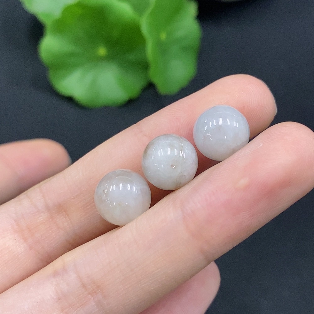 F28254675 Jadeite Beads Sell as a Lot