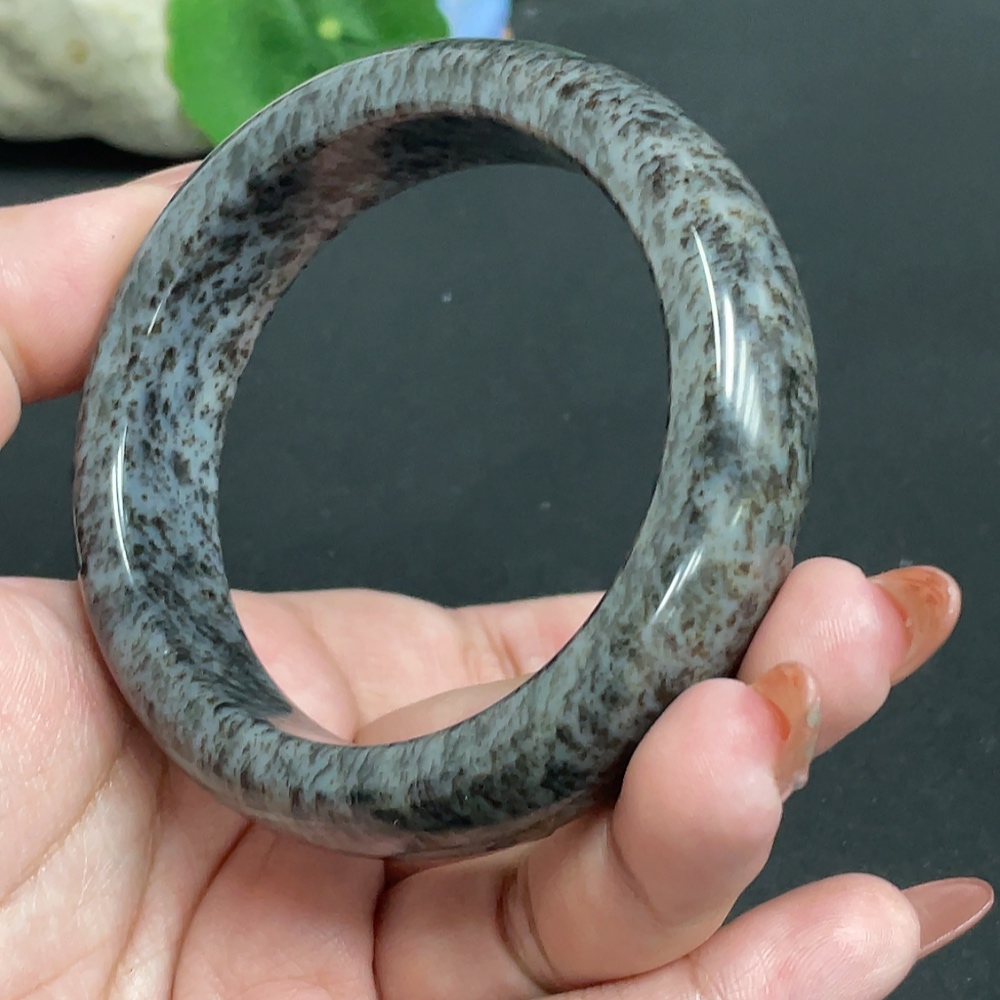 H34005082 Hetian Jade Round Bracelet Size 58.1 Total Weight Approx. 86.2g