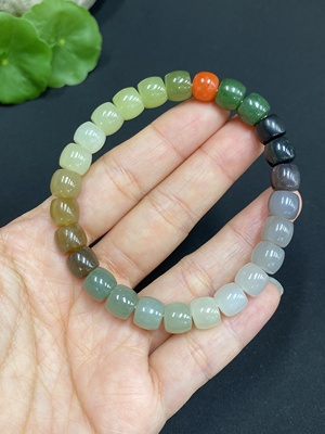 H34985428 Hetian Jade Bracelet, approx. 7.7mm, total weight approxxi. 21进程中，配珠非和田玉