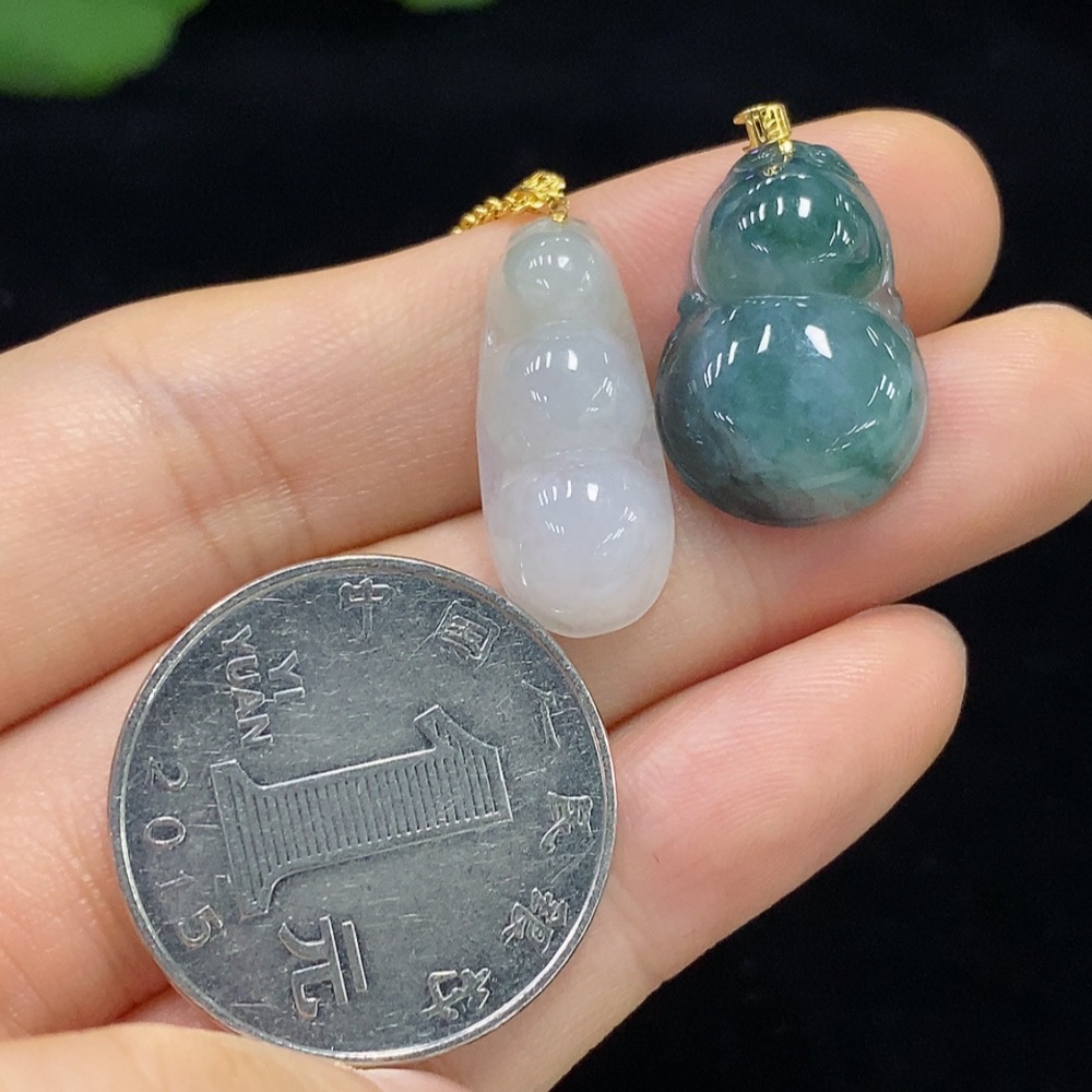 F29439487 Jadeite Pendant with 18K Gold Clasp, Chain Not Included, Total Weight Approx. 5g Excluding Chain