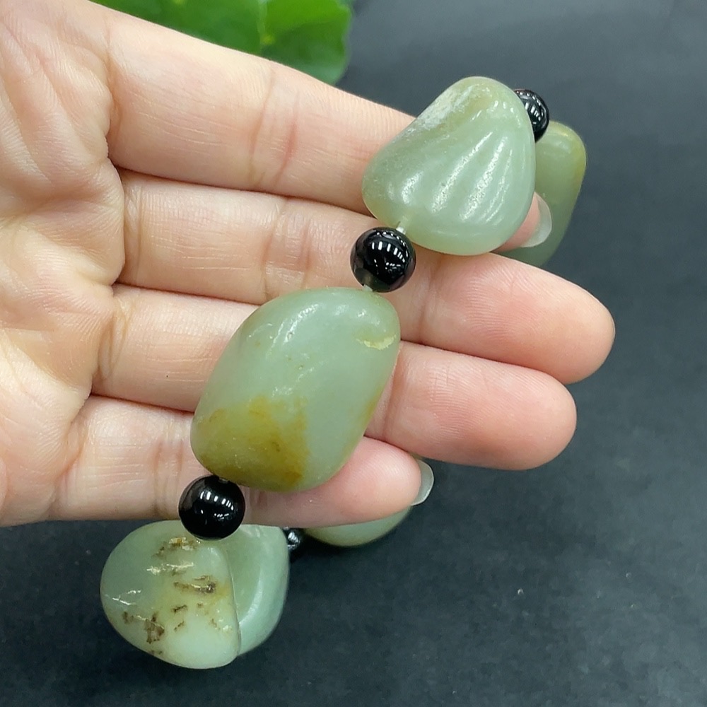 H14535342 Hetian Jade Bead Bracelet (Separator beads not Hetian Jade, Undetermined skin color origin, Total weight approx. 105.3g, Total weight 105.410g)