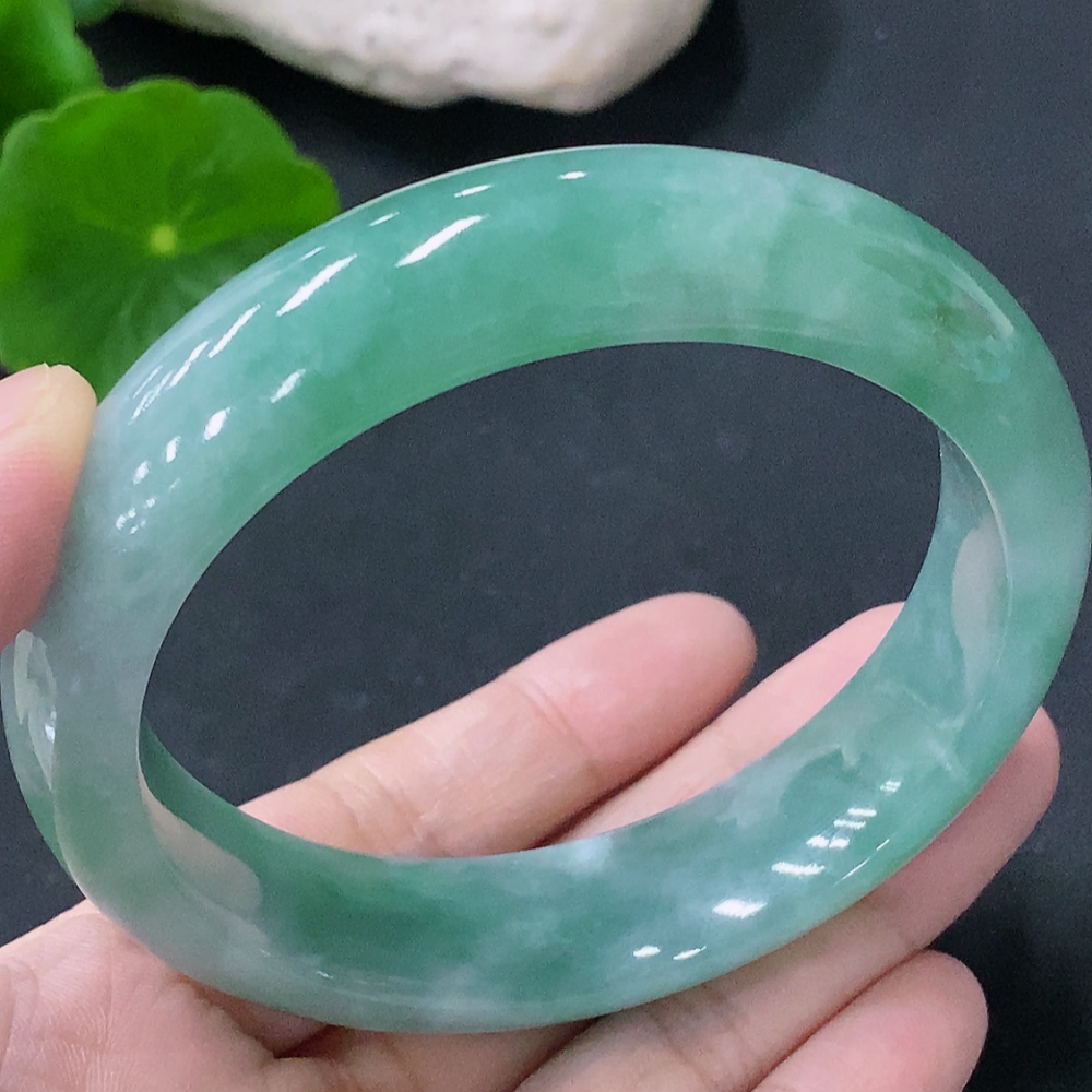 F33849442 Jadeite Round Bracelet Size 58.5mm Total Weight Approx. 72.9g