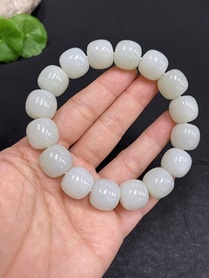 H33939232 Hetian Jade Bracelet, approx. 13.8mm, total weight approx. 71.4g