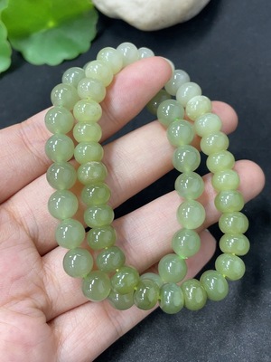 H46575557 和田玉手串  最大卡7.6mm左右  货品总重约35g