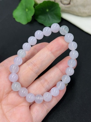 F41942242 翡翠手串 卡8.3mm左右 货品总约重22.09g