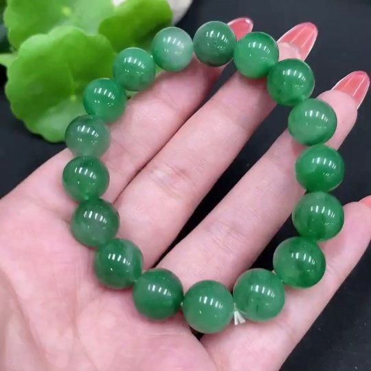 H34026300 African Emerald (Dulong Jade)