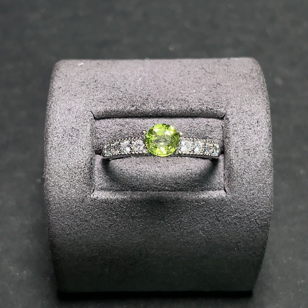 C29384552 Peridot Ring Non-Gold Setting Adjustable Size Total Weight Approx.1.7g Stone Size Approx.5mm