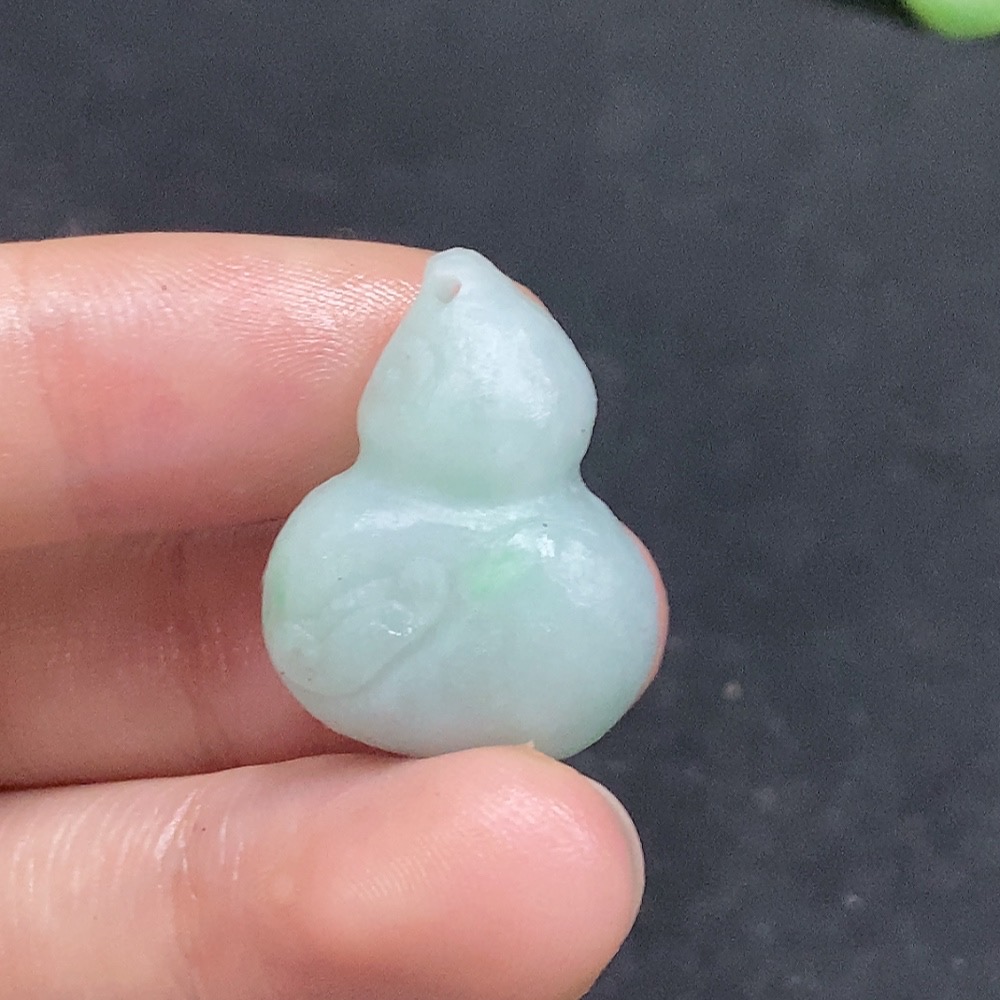 F34029197 Jadeite rough pendant gourd total weight about 8.8g