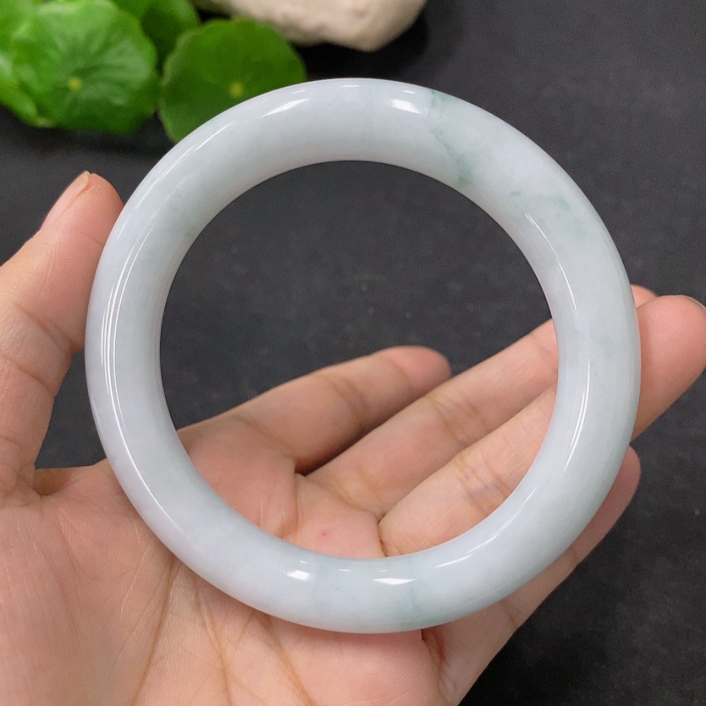 F33888070 Jadeite Round Bangle Size 55.5mm Total Weight Approximately 57.72g