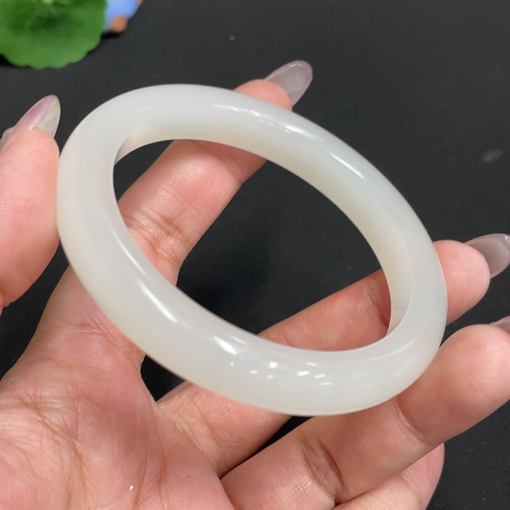 H33930507 Hetian Jade Round Bangle Size 57.6 Total Weight Approx. 47.3g
