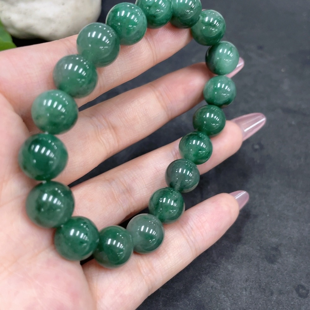 H33842087 African Emerald (Dulong Jade)