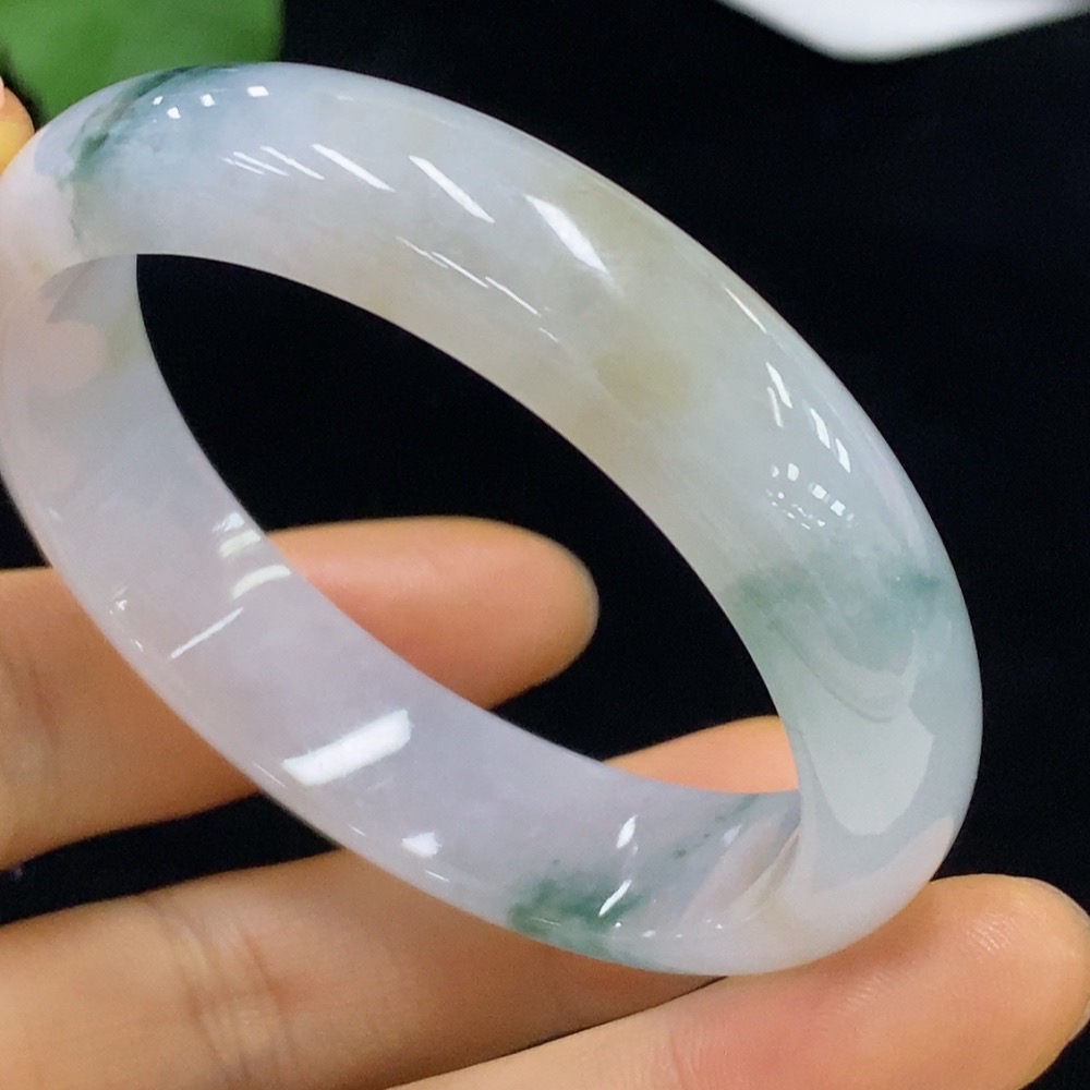 F35094989 Jadeite Concubine Bracelet 51.5/47 Size Total Weight Approx. 37.68g