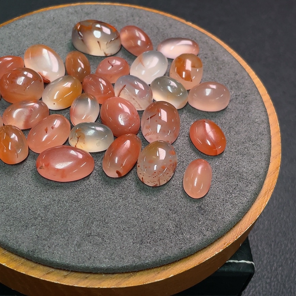 C34990223 South Red Agate Inlaid Piece with Visible Organic Matter, Total Weight Approx. 49.45g, Sell as a Lot
