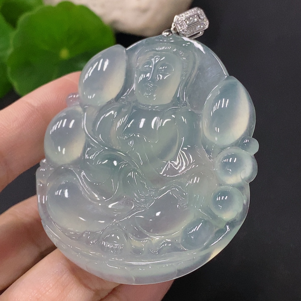 F35088184 Jadeite Guanyin Pendant, Total Weight Approx. 34.1g, 18K Gold Clasp, Set with Diamonds