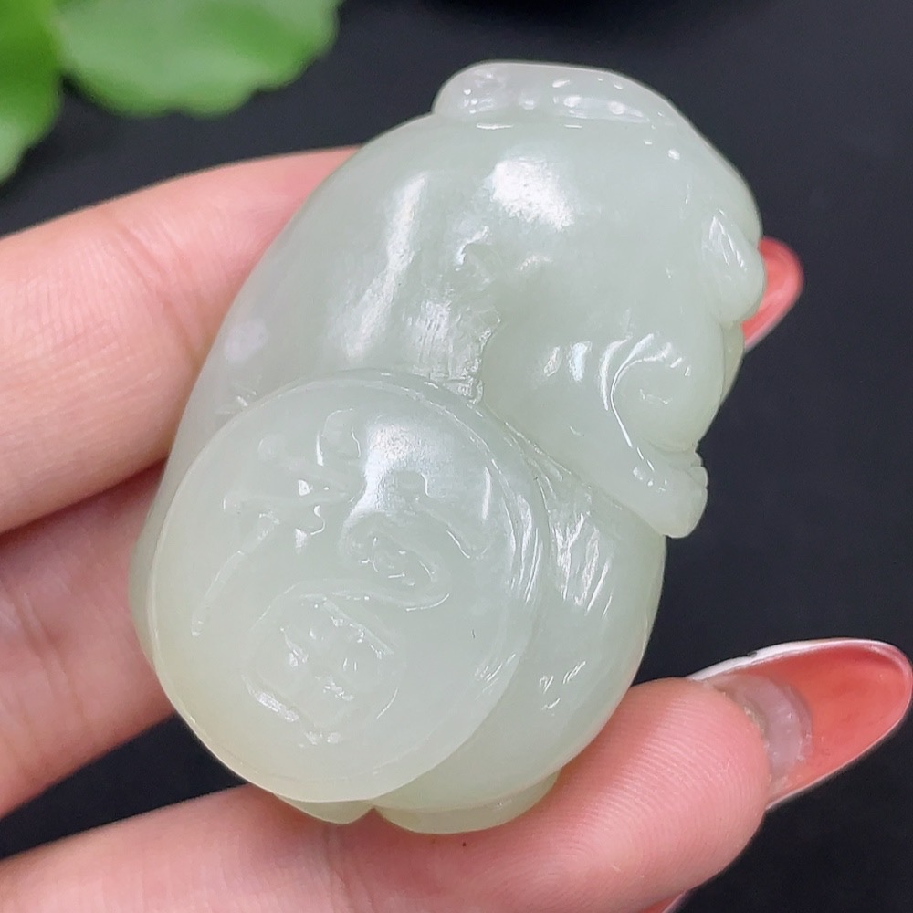 H34017326 Hetian Jade Pendant, Auspicious Beast, Total Weight: Approx. 43.9g