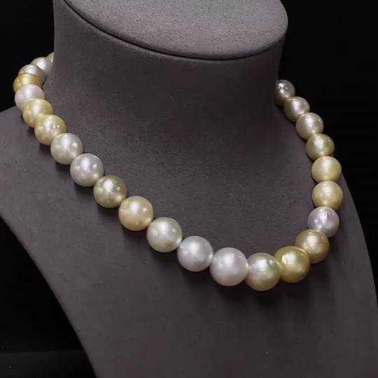 C31577859 Seawater Pearl Necklace Color Origin Undetermined Non-Gold Total Weight Approximately 112.71g Size About 12.2-15.3mm