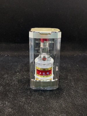 D37415744 2024年五粮液第八代 浓香型 白酒 52度 50ml
