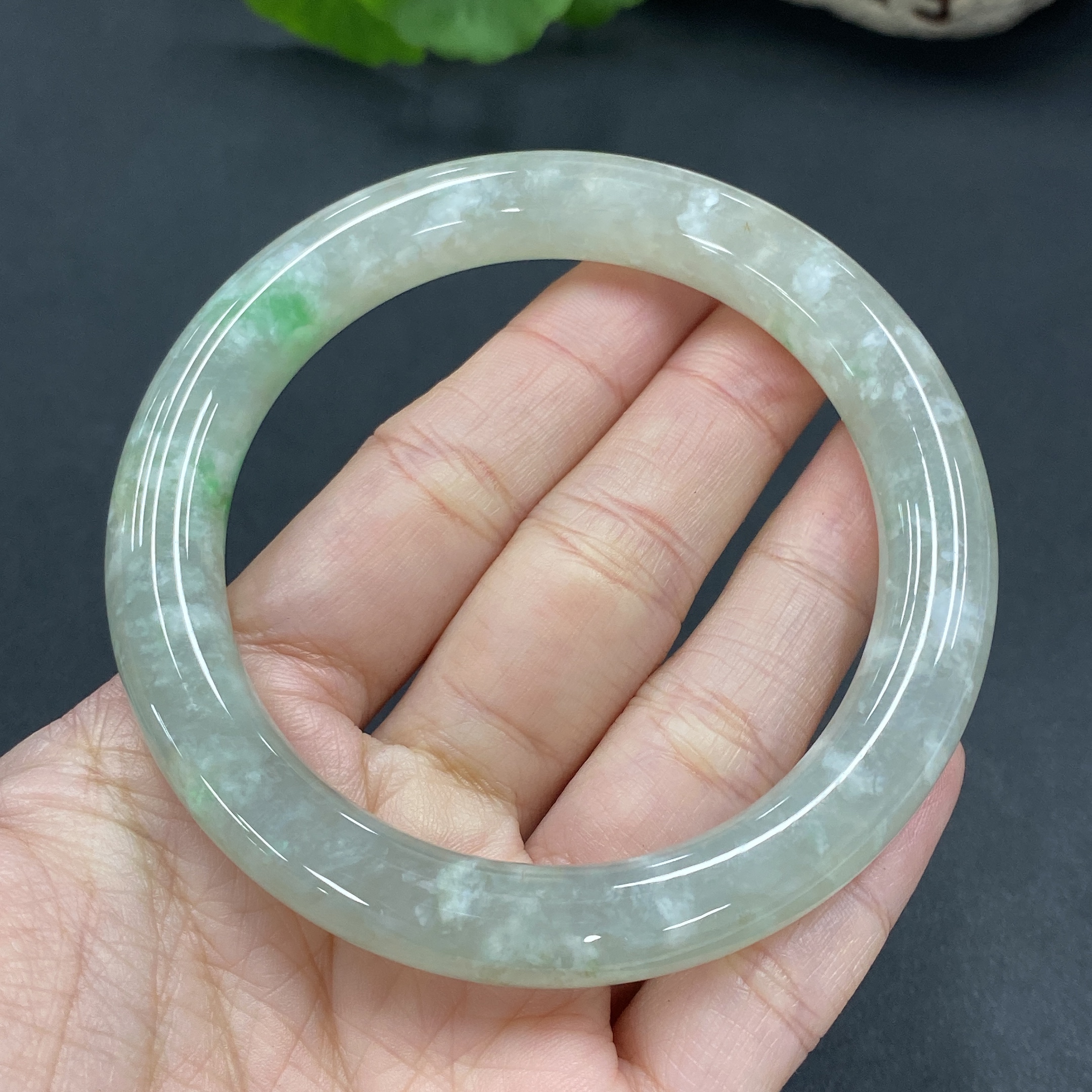 F10113583 Jadeite Round Bangle Size 55.8