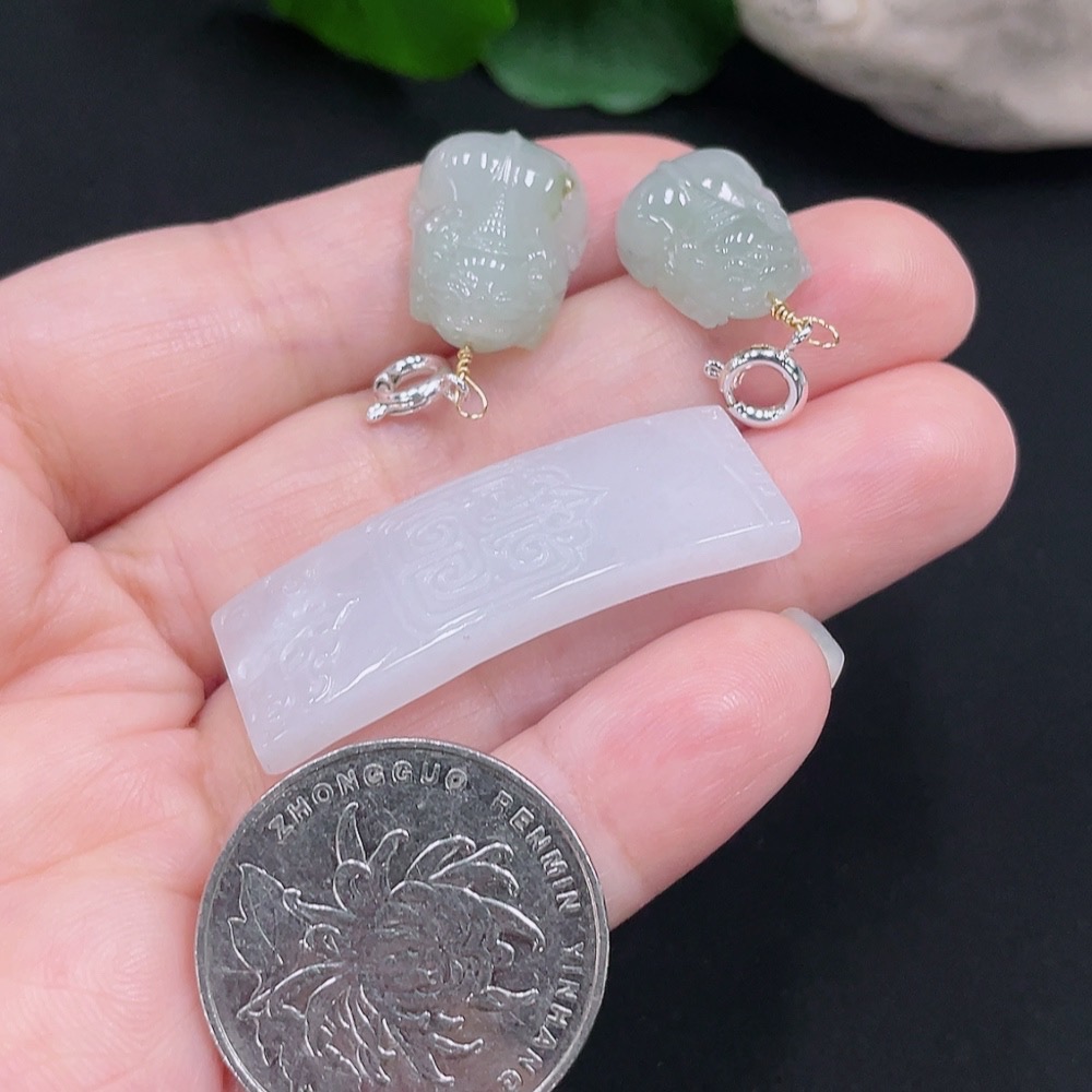 F30460621 Unset Jadeite Pendant