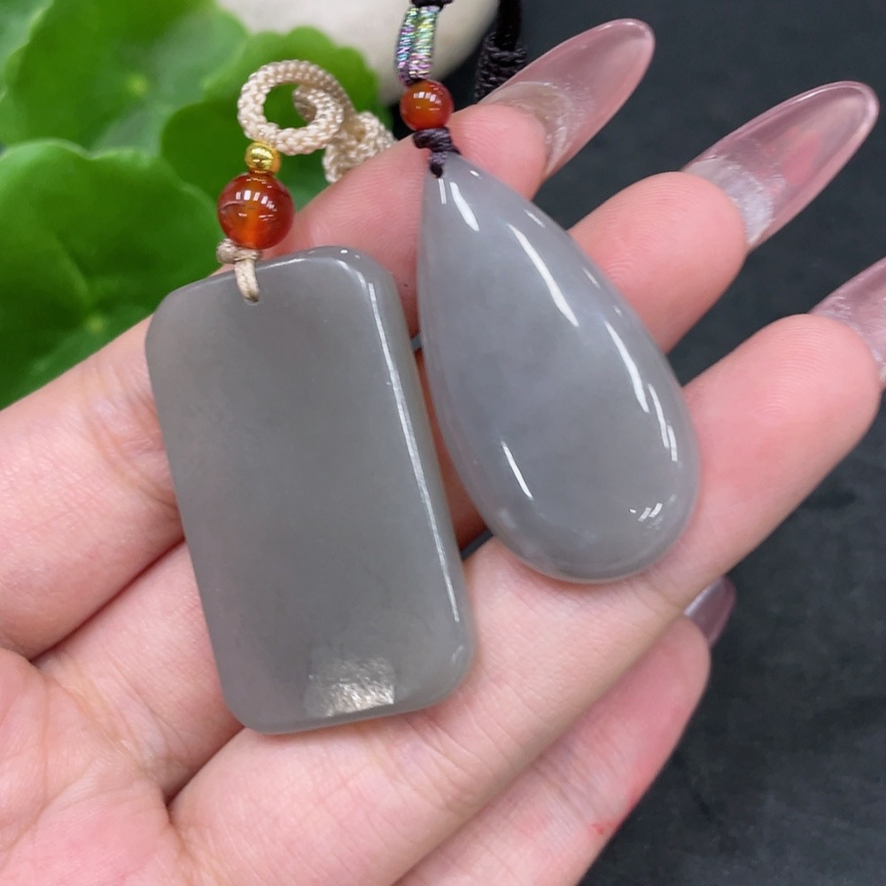 H33924536 Hetian Jade Pendant, Plain Pendant, Total Weight (with cord): 18.4g