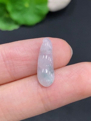 F31687427 Jadeite Lucky Bean Pendant Total Weight Approx. 0.3g