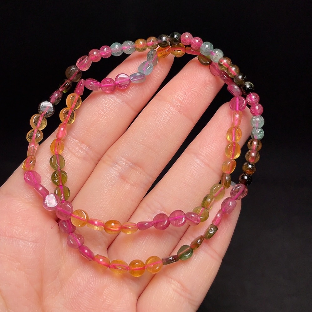 C29384823 Tourmaline Necklace with Visible Organic Matter, Total Weight Approx. 7.6g, Stone Size 4.4mm