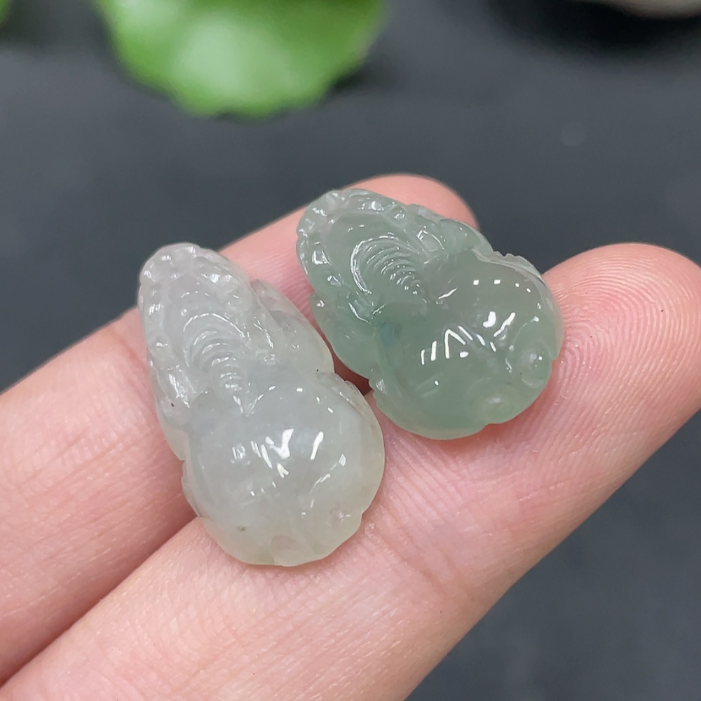 F20268576 Jadeite Pixiu Pendant Sell as a Lot