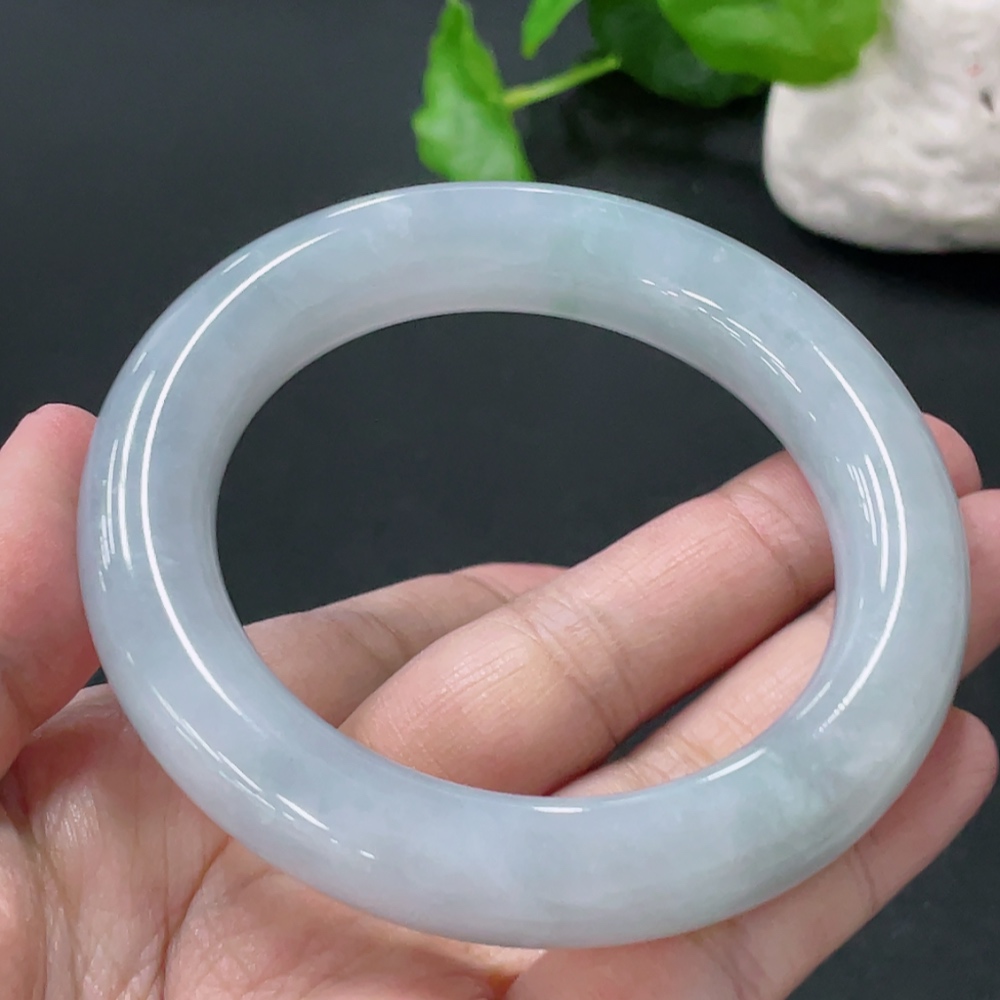 F33935187 Jadeite Round Bangle, Total Weight Approx. 83.3g, Size 55.7