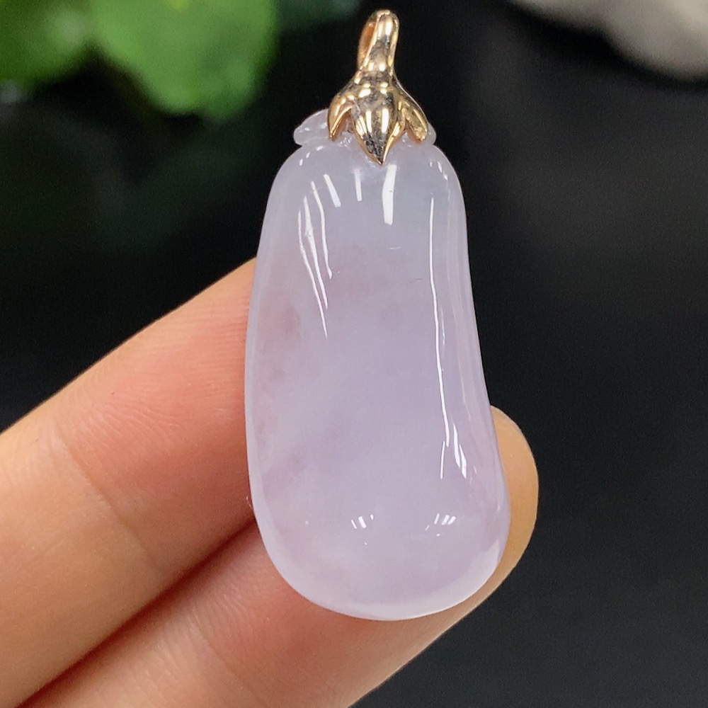 F22480999 Jadeite Fu Gua Pendant with 18K Gold, Total Weight Approx. 7.6g