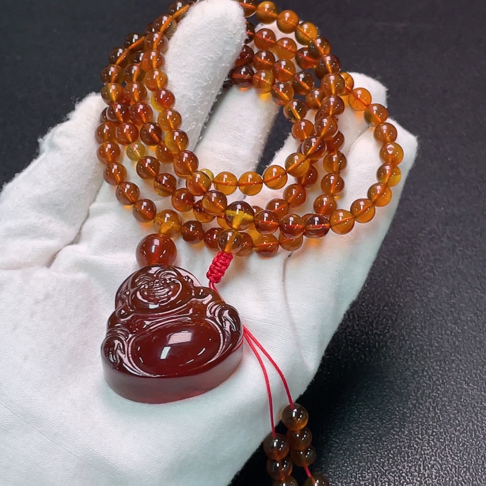 C34039285 Amber Beeswax Pendant, Total Weight Approx. 34.8g, Including Chain