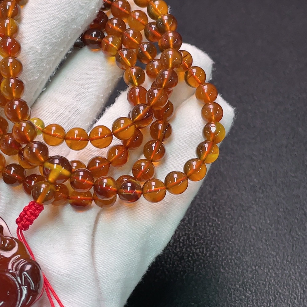 C34039285 Amber Beeswax Pendant, Total Weight Approx. 34.8g, Including Chain